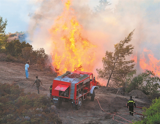 Η κλιματική αλλαγή φέρνει καύσωνες και πυρκαγιές