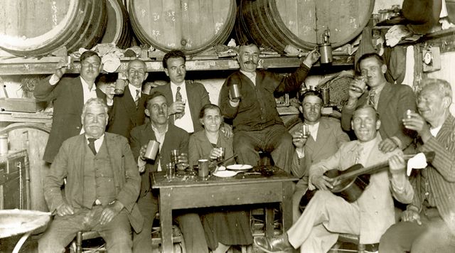 Γιατί όλοι µιλούν ξαφνικά για τη ρετσίνα;