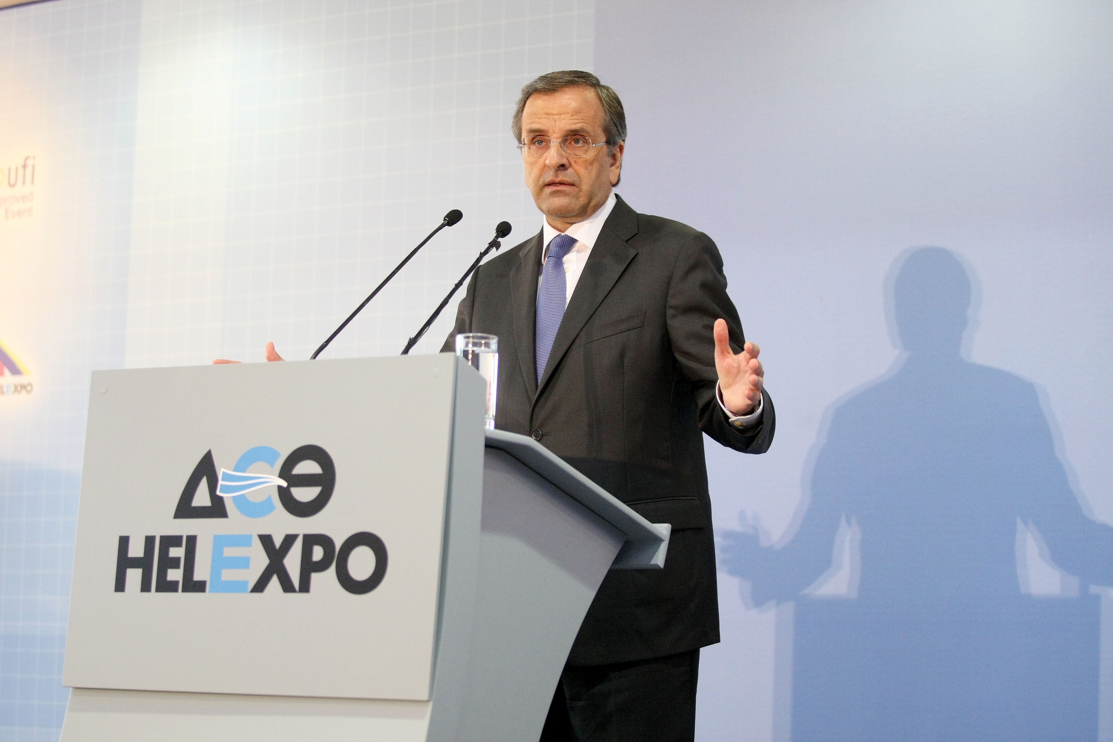 Με φοροελαφρύνσεις στη ΔΕΘ ο Σαμαράς