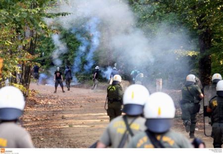 Στον Εισαγγελέα οι συλληφθέντες για τα επεισόδια στις Σκουριές