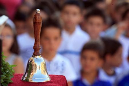 Schools reopen with about 6,700 vacant teacher placements