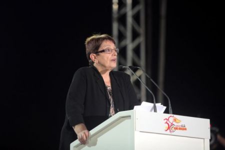 Η Αλέκα πήρε ξανά το όπλο της