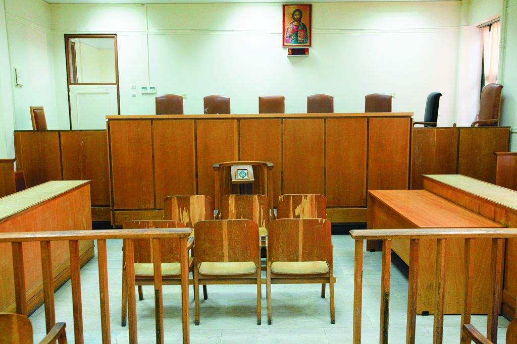 Με τροπολογία αυξάνονται κατά 30 οι θέσεις δικαστικών λειτουργών