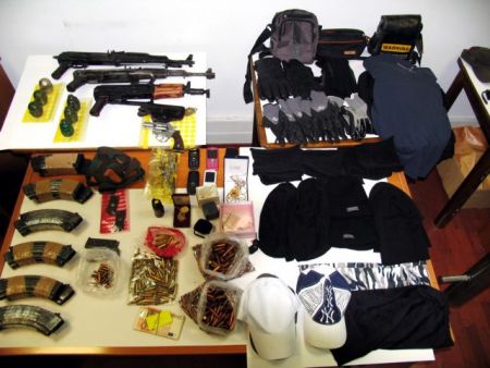 Κρήτη: Συνελήφθησαν δύο που είχαν στην κατοχή τους ολόκληρο οπλοστάσιο