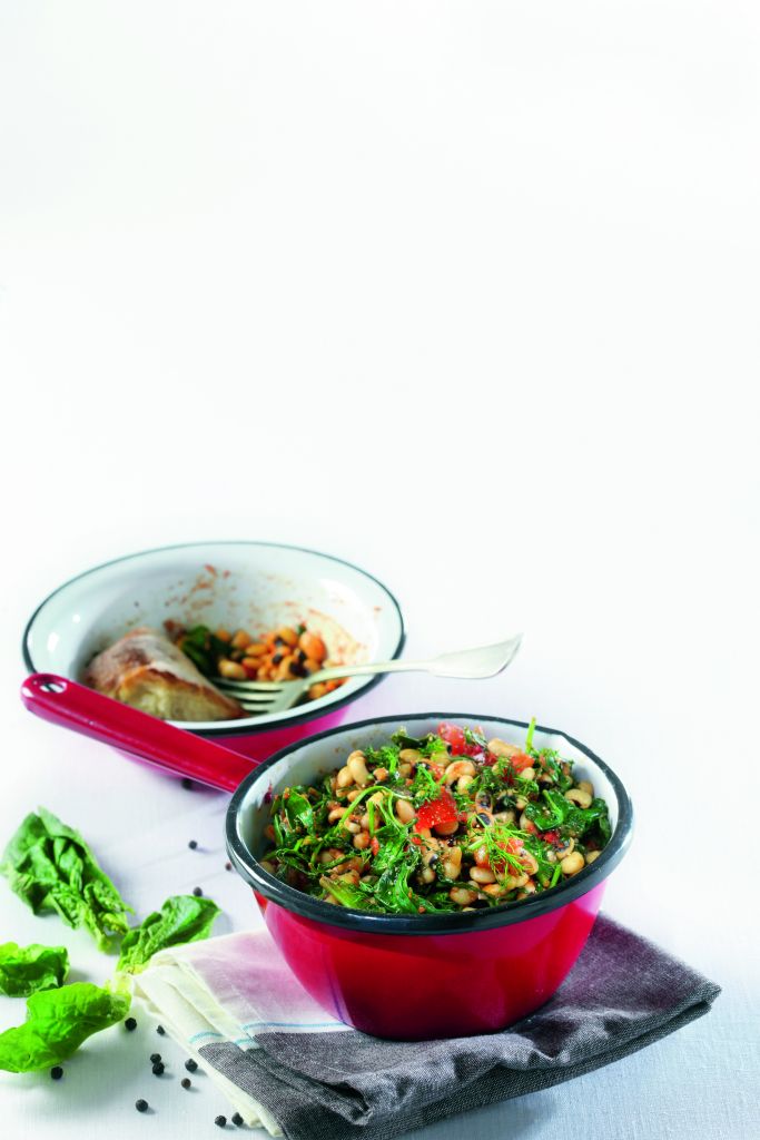 Ξερά αμπελοφάσουλα με σπανάκι