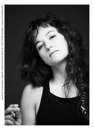 Αγγελική Τουμπανάκη: Μία δρ. μοριακής βιολογίας που αγαπά το τραγούδι και τη μουσική