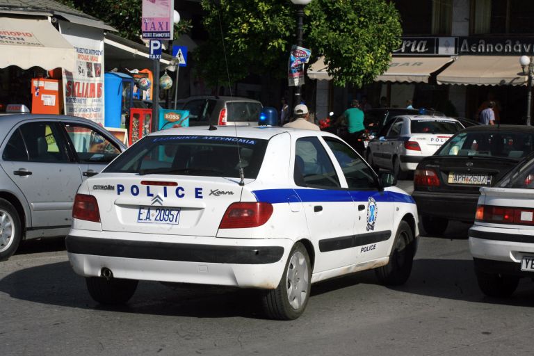 Υποπτες «πληροφορίες» και συγχωροχάρτια» ενώνουν αστυνομικούς και εμπόρους ναρκωτικών | tovima.gr