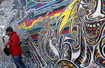 Μουσικοί και ρομπότ θα αυτοσχεδιάζουν στις τζαζ μπάντες του μέλλοντος