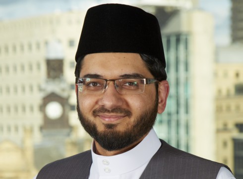 Βρετανία προς μετριοπαθείς ιμάμηδες: Aνακόψτε το τζιχάντ