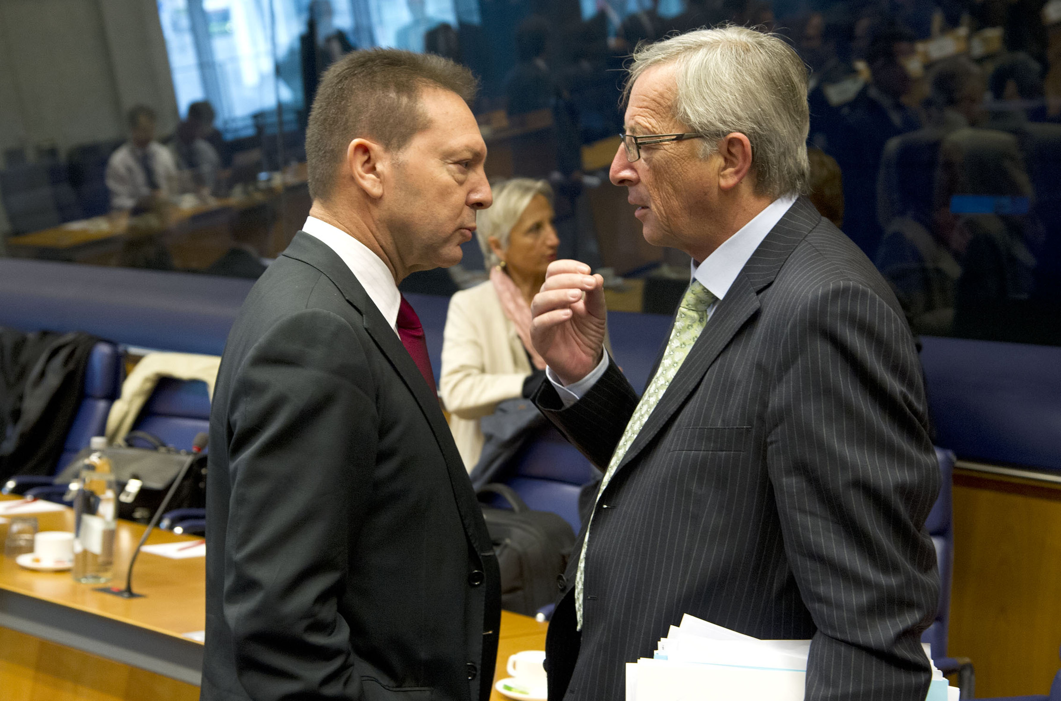 Γιούνκερ: Εκτακτο Eurogroup για την Ελλάδα στις 8 Νοεμβρίου