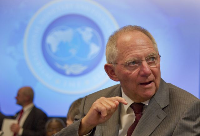 Schäuble: “Νo provisions for a new Greek debt haircut”