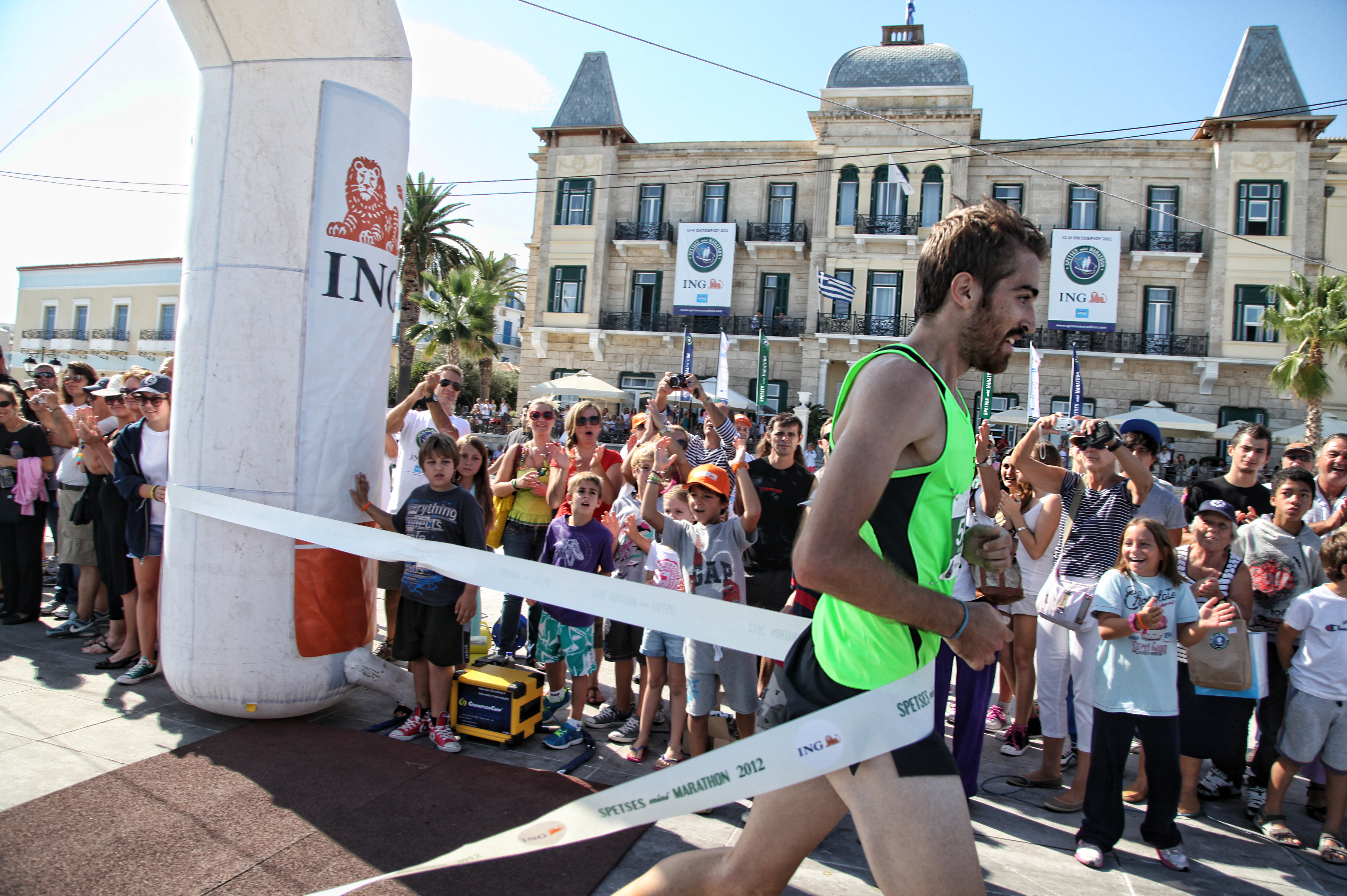 Σπέτσες: «Πόλος έλξης» με αφορμή τον Μαραθώνιο