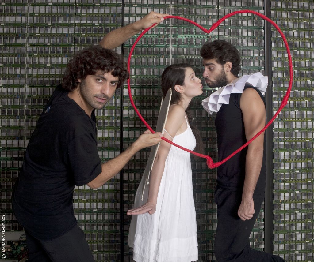 Κώστας Γάκης: «Το θέατρο είναι τζάμπα ψυχανάλυση»