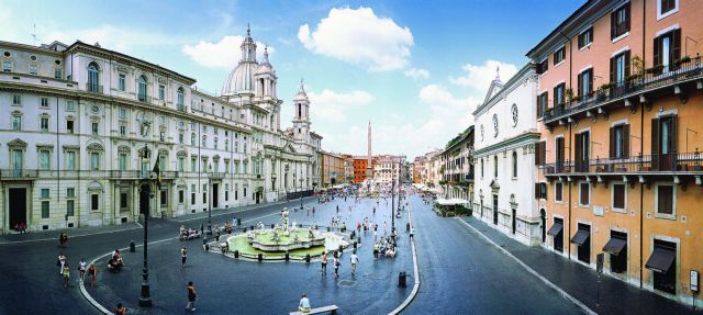 Στις πλατείες της Ρώμης