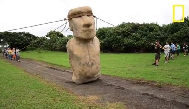 Τα αγάλματα στο νησί του Πάσχα… περπατούσαν
