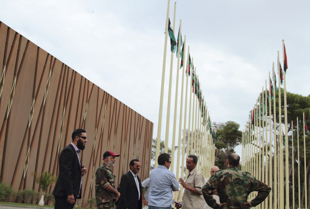 Eφοδος ενόπλων στο Κοινοβούλιο της Λιβύης