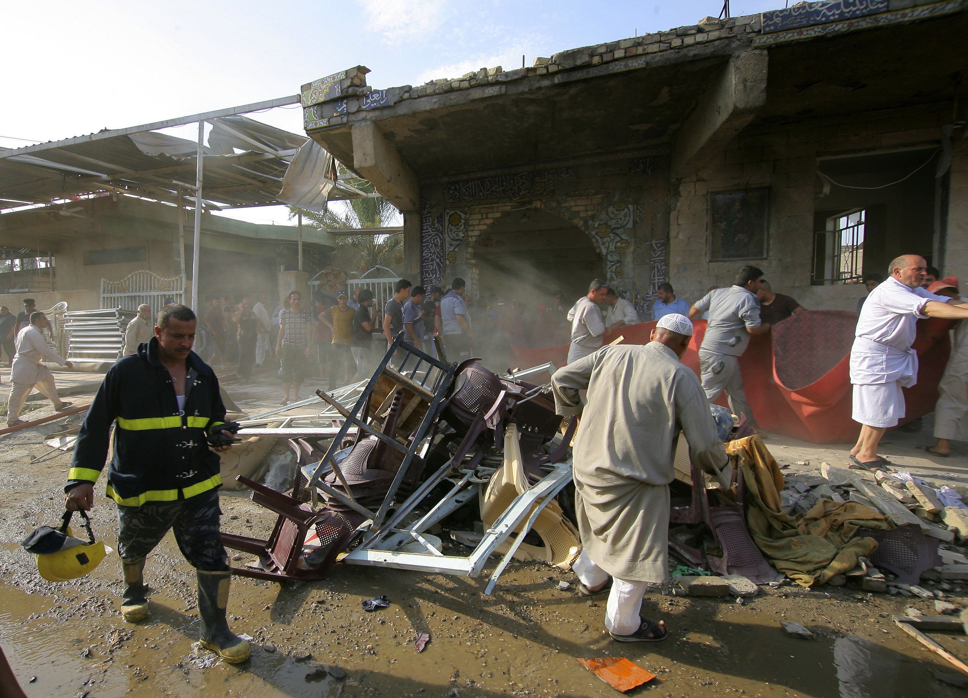 Βαγδάτη: Διπλή βομβιστική επίθεση με 15 νεκρούς