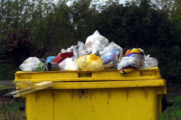 Μανιάτης: 10.000 νέες θέσεις εργασίας στην διαχείριση αποβλήτων | tovima.gr