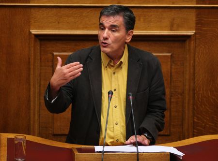Τσακαλώτος:Πλεόνασμα από την κατάρρευση της κοινωνίας