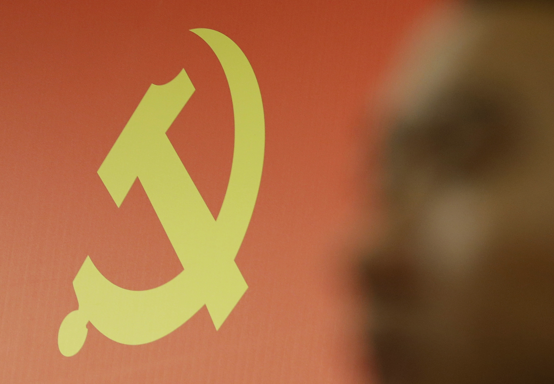 Κίνα: «Ανοιξαν» 446 εκατ. τηλεοράσεις για το Κομμουνιστικό Κόμμα