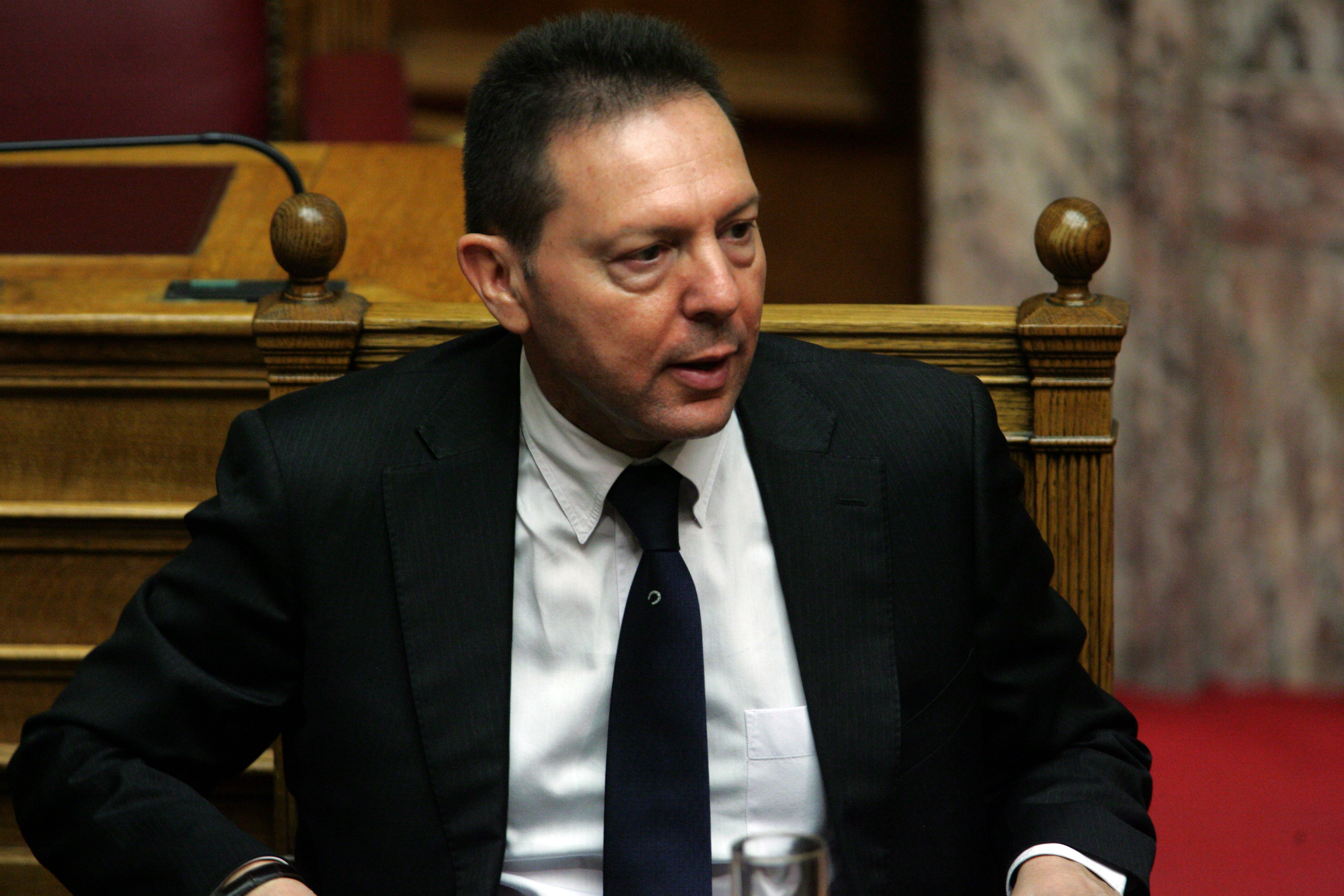 Καβγάς στη Βουλή για την επαναγορά ομολόγων