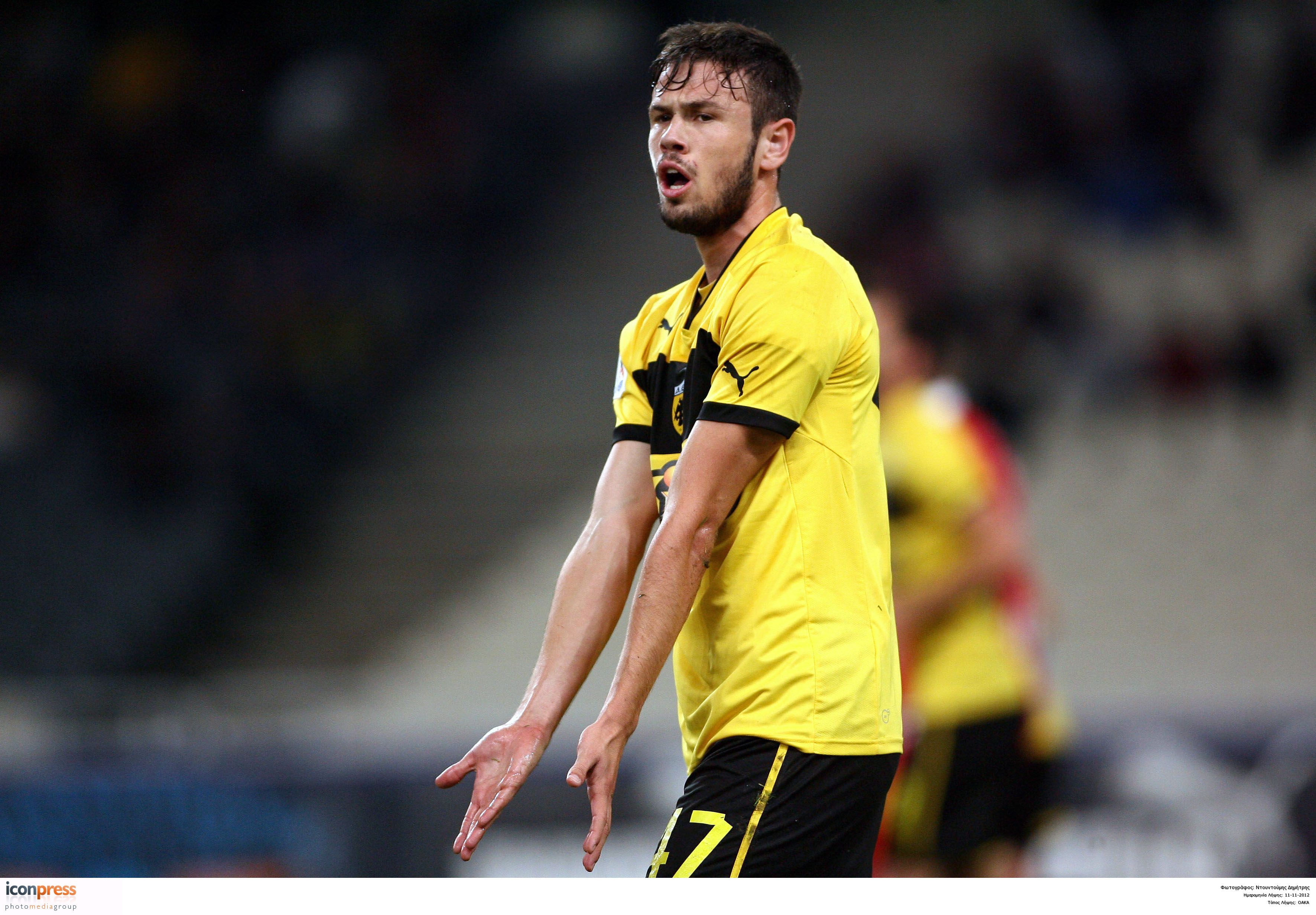 ΑΕΚ: «Φρένο» στην πρόταση της Πάρμα για τον Μπουγαΐδη