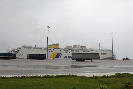 Έληξε η ομηρία γυναίκας στο πλοίο «Κρήτη 2», συνελήφθη ο δράστης