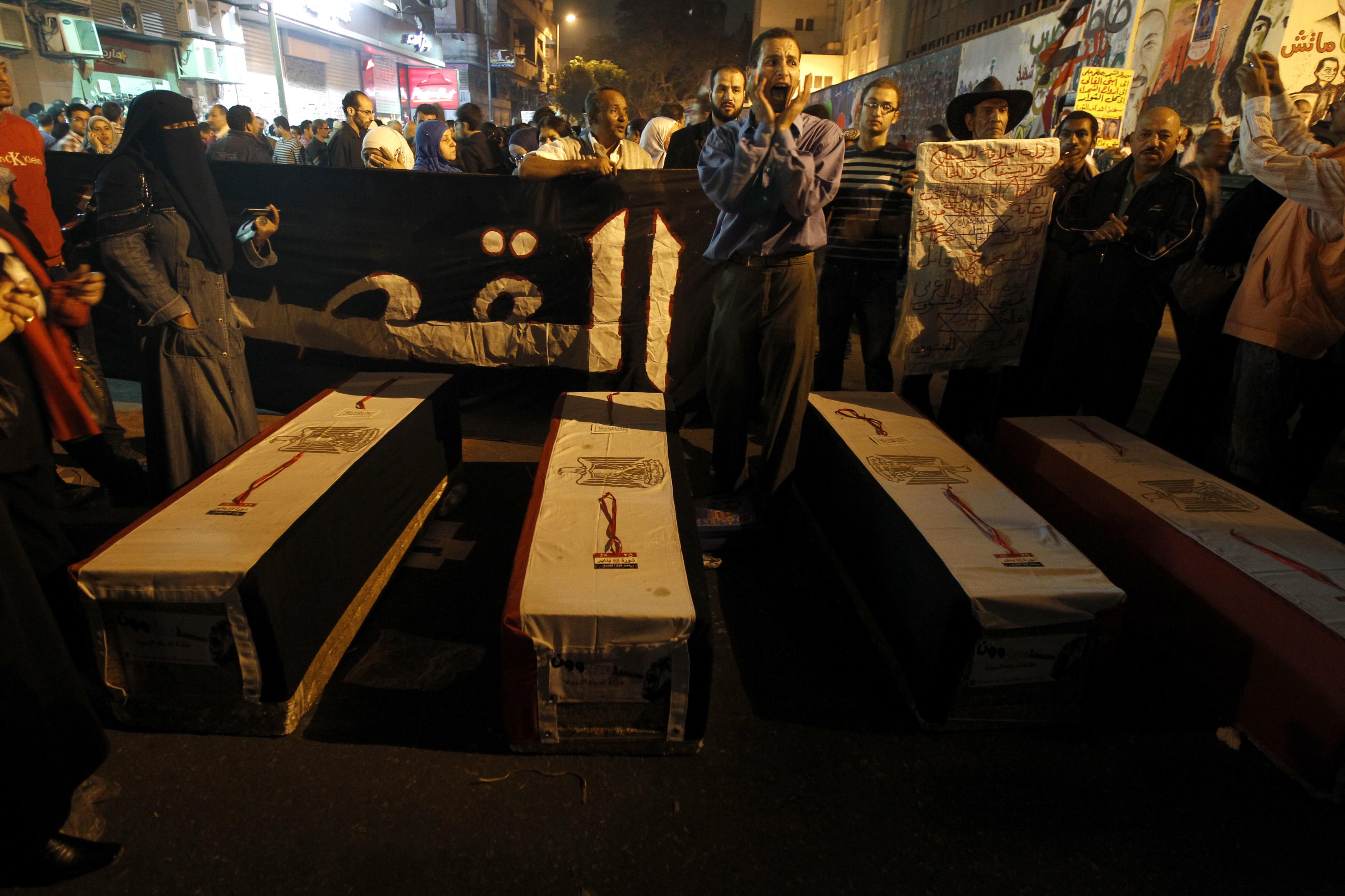 Συγκρούσεις διαδηλωτών και αστυνομικών στο Κάιρο