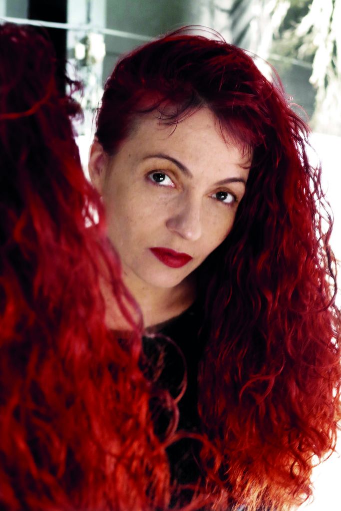 12 ερωτήσεις στην Φρόσω Λύτρα