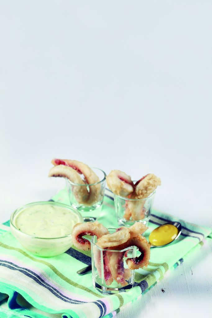 Θράψαλα στο τηγάνι με ντιπ γιαουρτιού