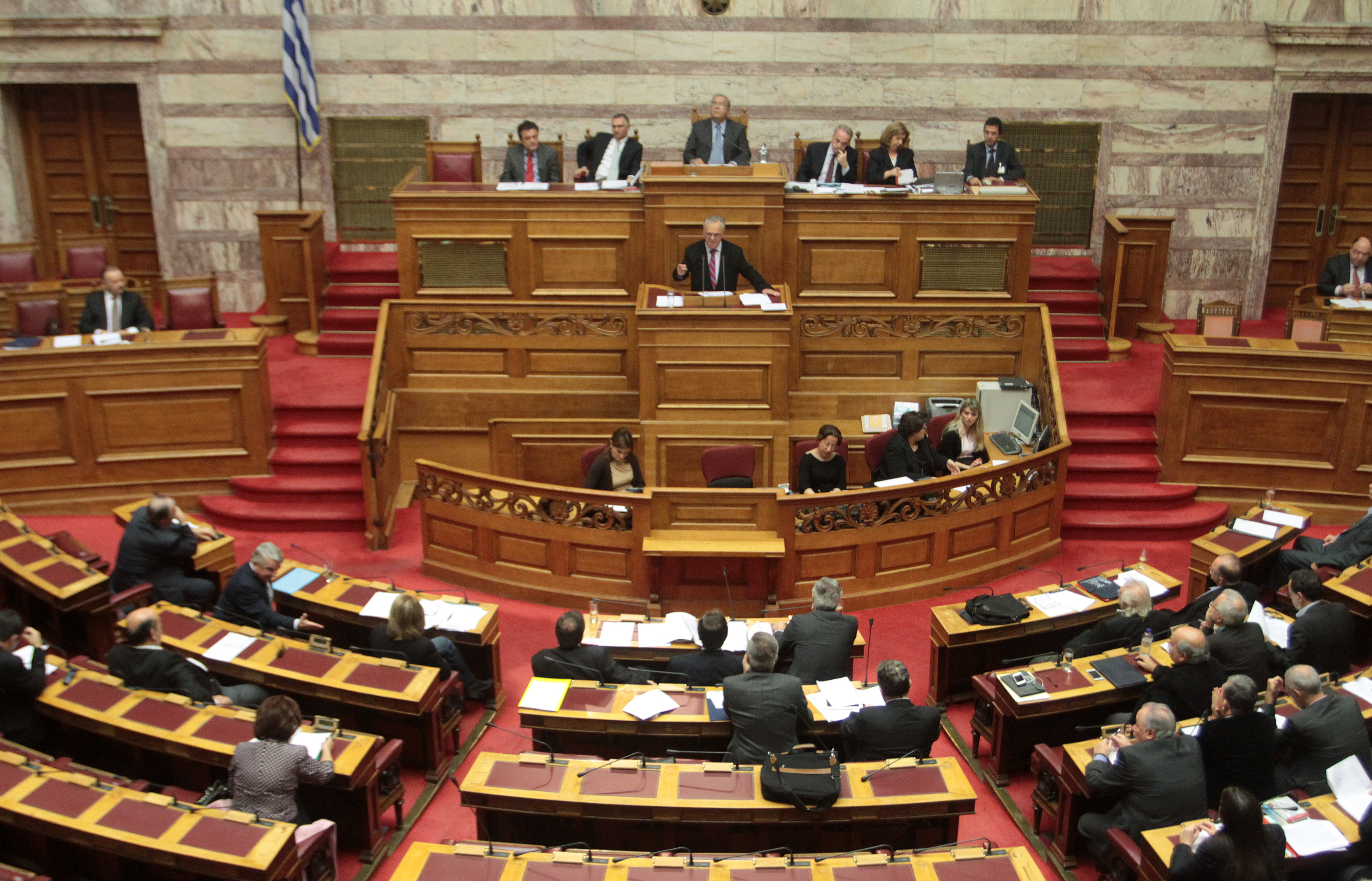 Βουλή: Καταψηφίστηκε η πρόταση για σύσταση εξεταστικής για το Μνημόνιο – 167 «όχι», 119 «ναι»