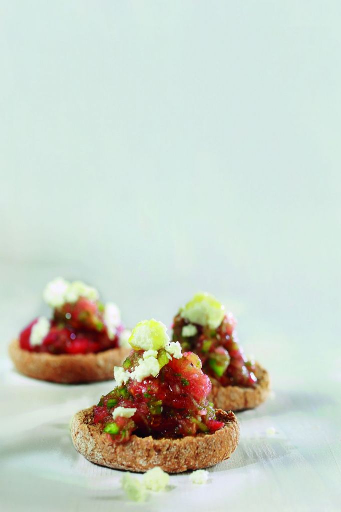 Ντακάκια με ούζο και φέτα