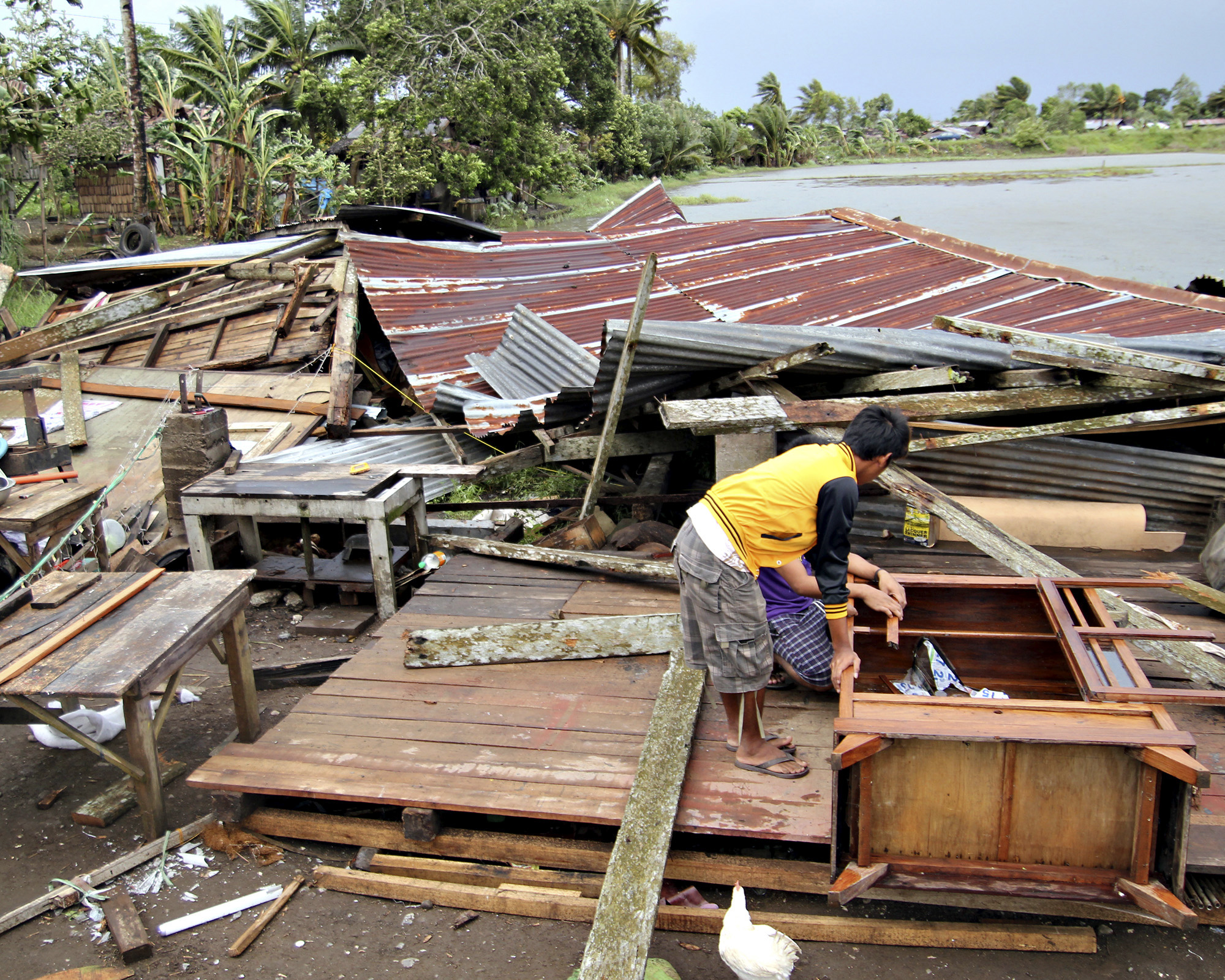 Φιλιππίνες: Mέχρι στιγμής 40 οι νεκροί από τον τυφώνα Μπόφα