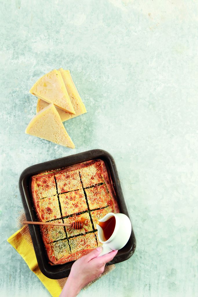 Γλυκιά σεσκουλόπιτα Τήνου