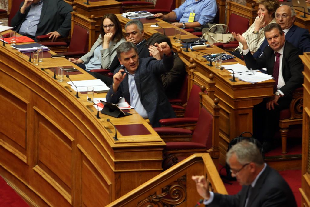 «Κονταρομαχίες» Τσακαλώτου με Βορίδη, Χατζηδάκη και Παφίλη