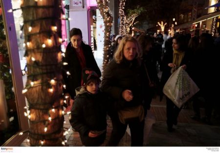 Πώς θα λειτουργήσουν τα εμπορικά καταστήματα την παραμονή της Πρωτοχρονιάς