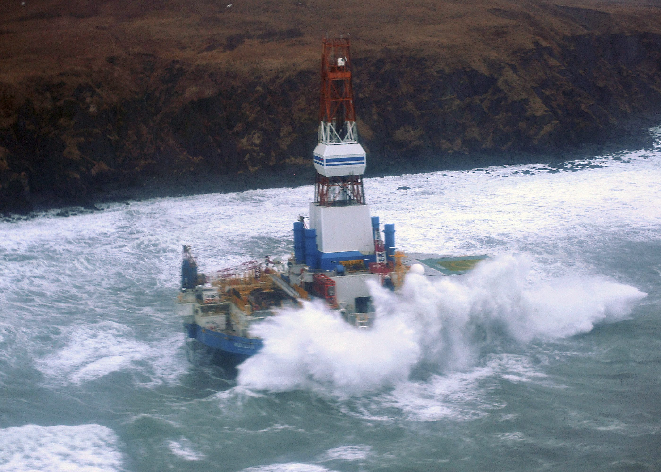 Αλάσκα: Πλωτή εξέδρα γεώτρησης της Shell προσάραξε σε αβαθή