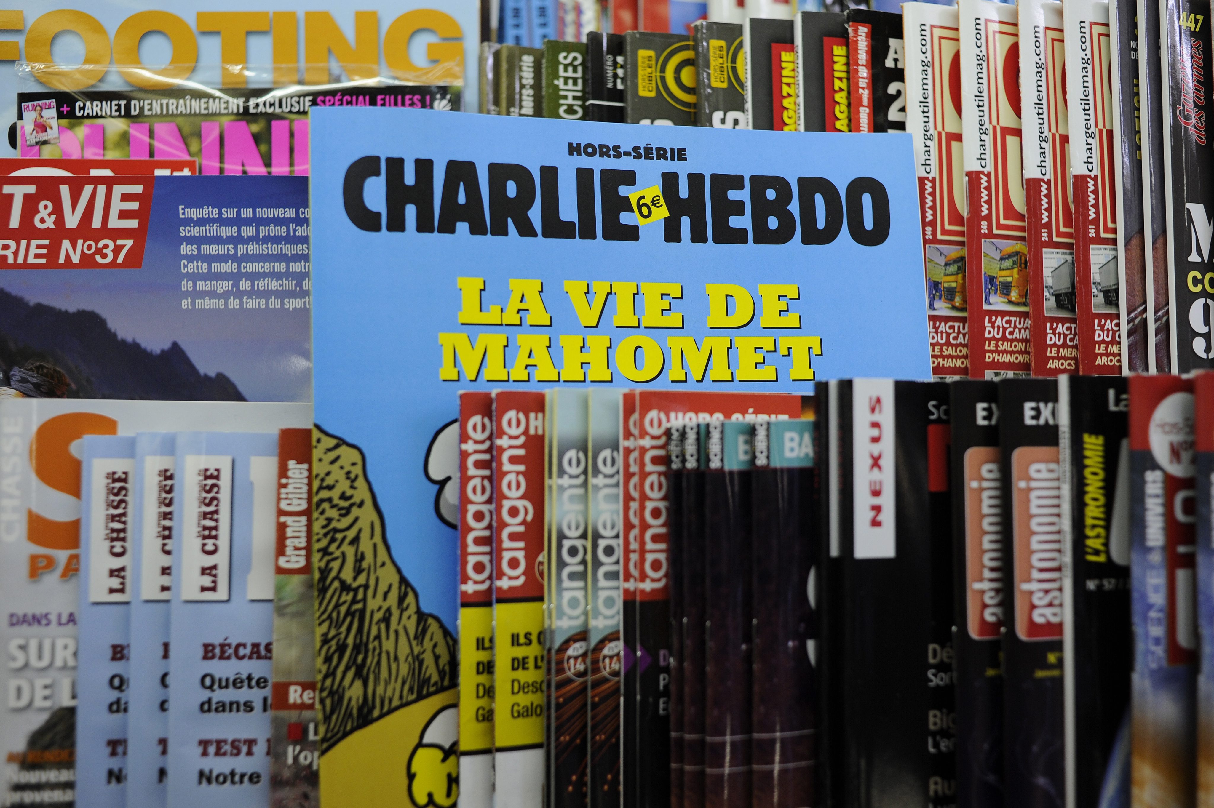 Τέσσερις κορυφαίοι γάλλοι σκιτσογράφοι, Wolinski, Charb, Cabu, Tignous, νεκροί από τις σφαίρες των τρομοκρατών