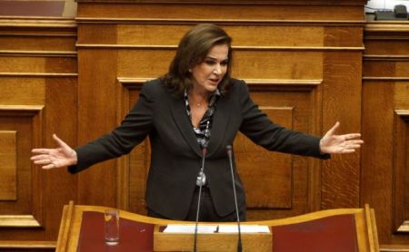 Bakoyanni wants Venizelos and Kouvelis in government