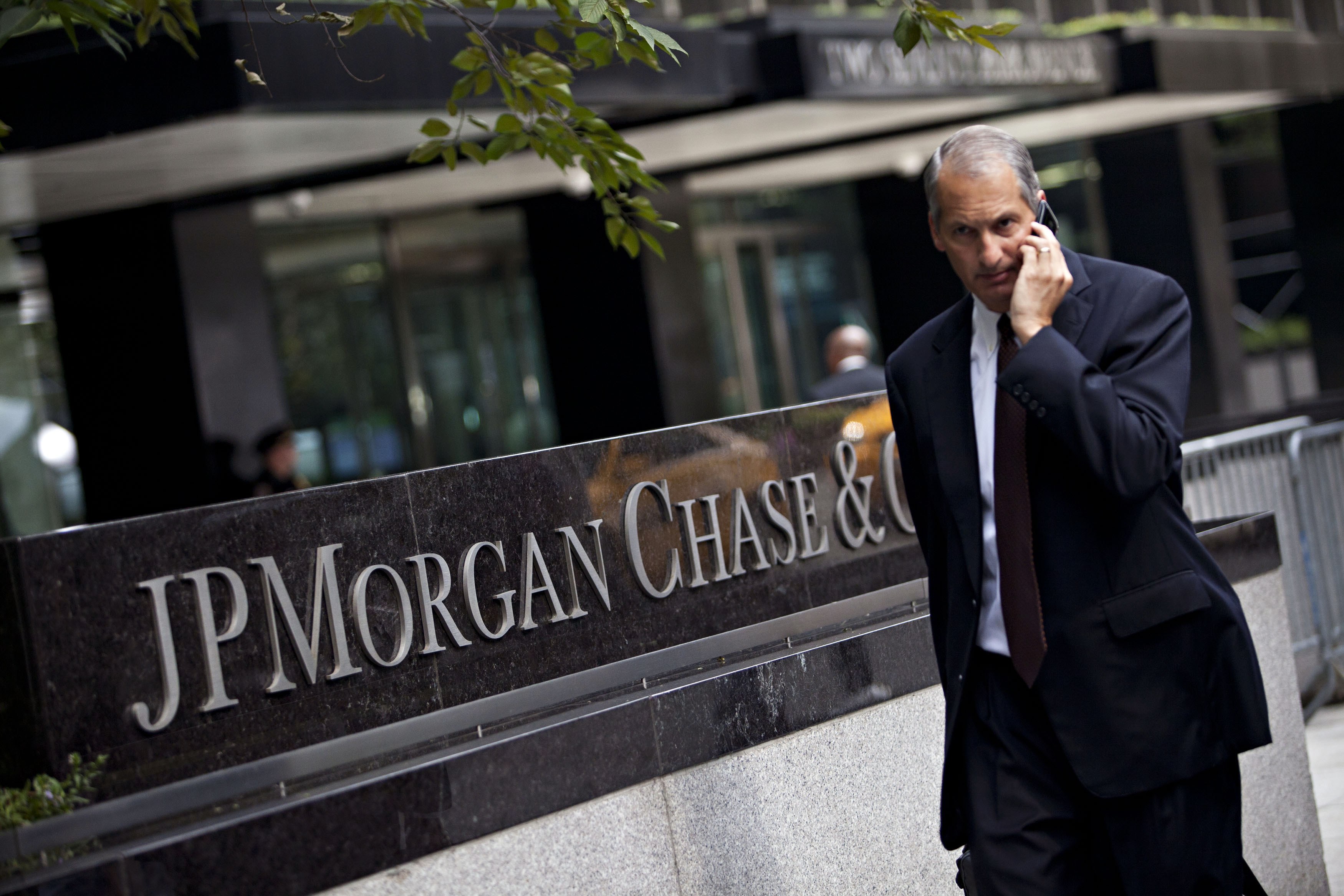 Με αύξηση κερδών έκλεισαν το 2012 οι Goldman Sachs και JP Morgan