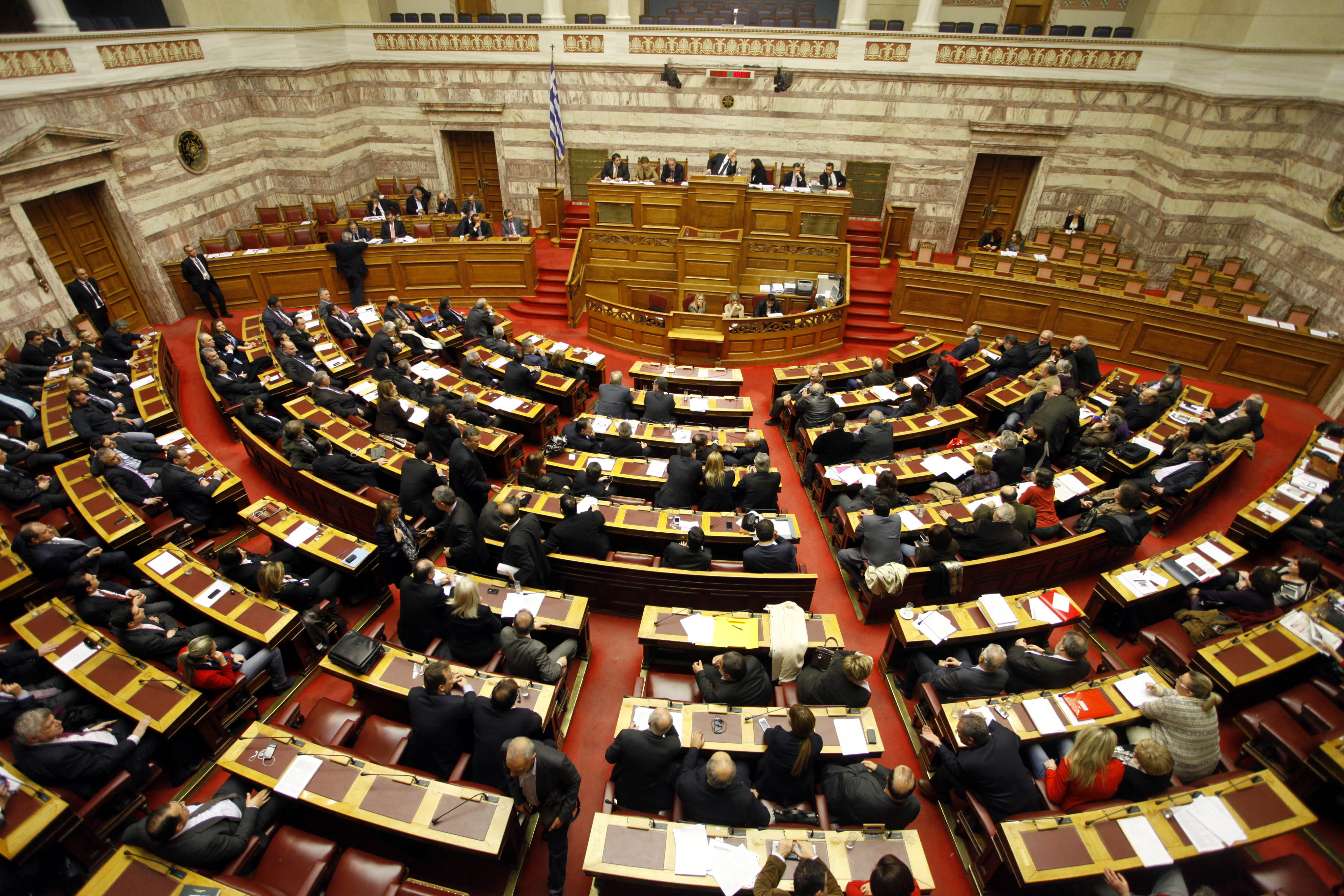 Βουλή – λίστα Λαγκάρντ: Συνεχίζεται η συνεδρίαση έπειτα από διακοπή για διαβουλεύσεις σχετικά με τα ψηφοδέλτια