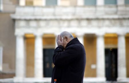 Πολυνομοσχέδιο: Ως €15.000 η αποζημίωση απόλυσης «διαθεσίμων» στο Δημόσιο