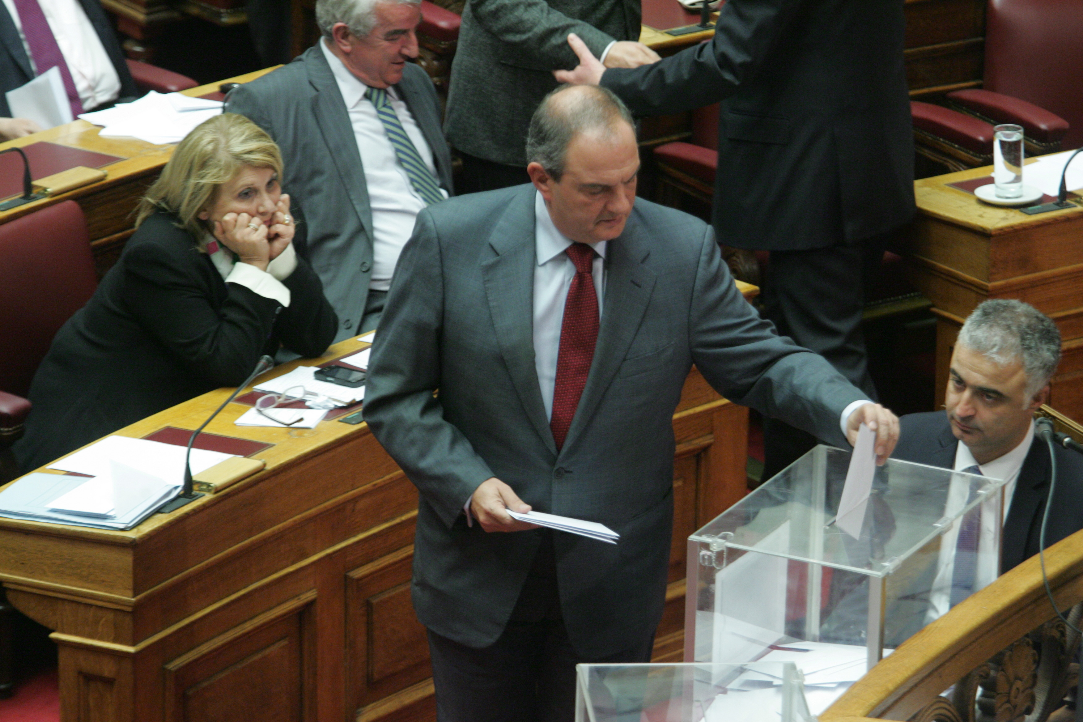 Η…«επιστροφή» του Κ. Καραμανλή- Ολο το non paper των «καραμανλικών»