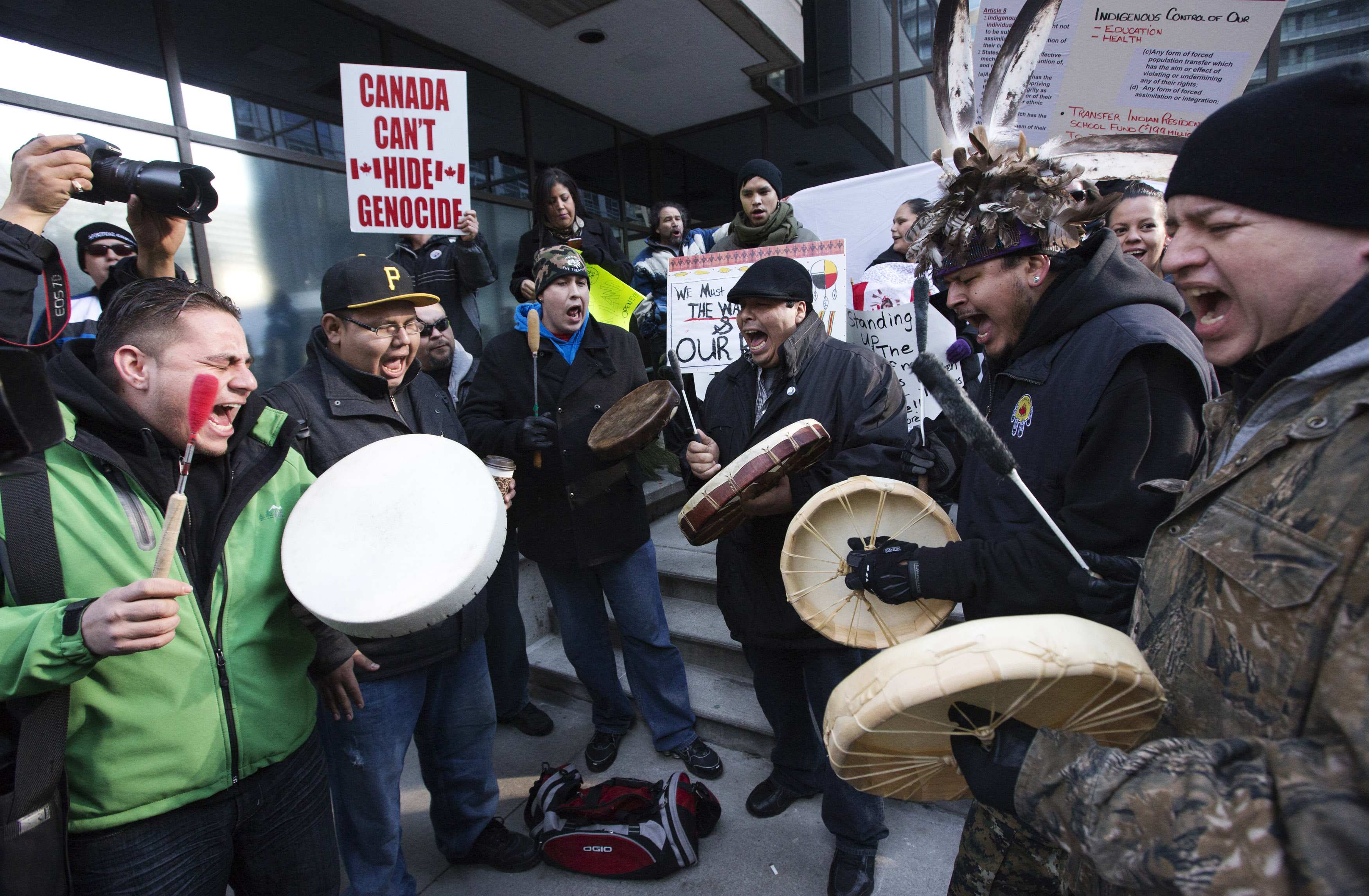 Καναδάς: Διαμαρτυρία Ινδιάνων για την καταπάτηση των δικαιωμάτων τους