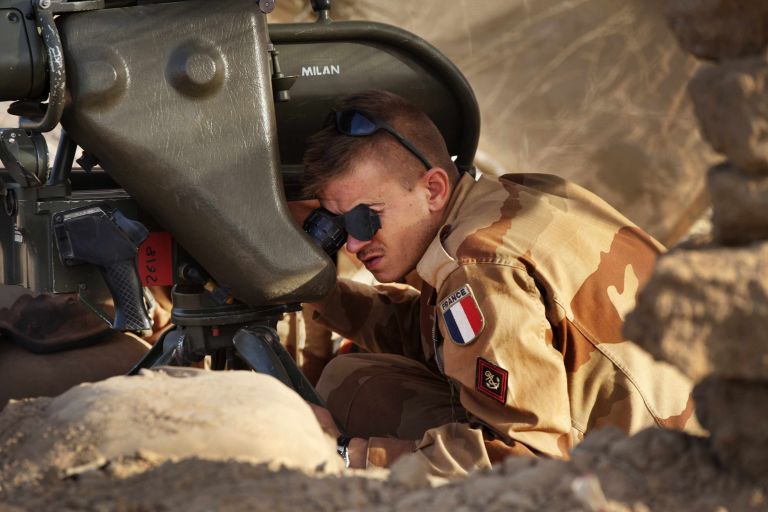 Μάλι: Υπό τον έλεγχο του γαλλικού στρατού το Ντιαμπαλί | tovima.gr