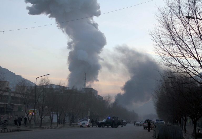 Καμπούλ: Επίθεση «καμικάζι» σε κτίριο της αστυνομίας | tovima.gr