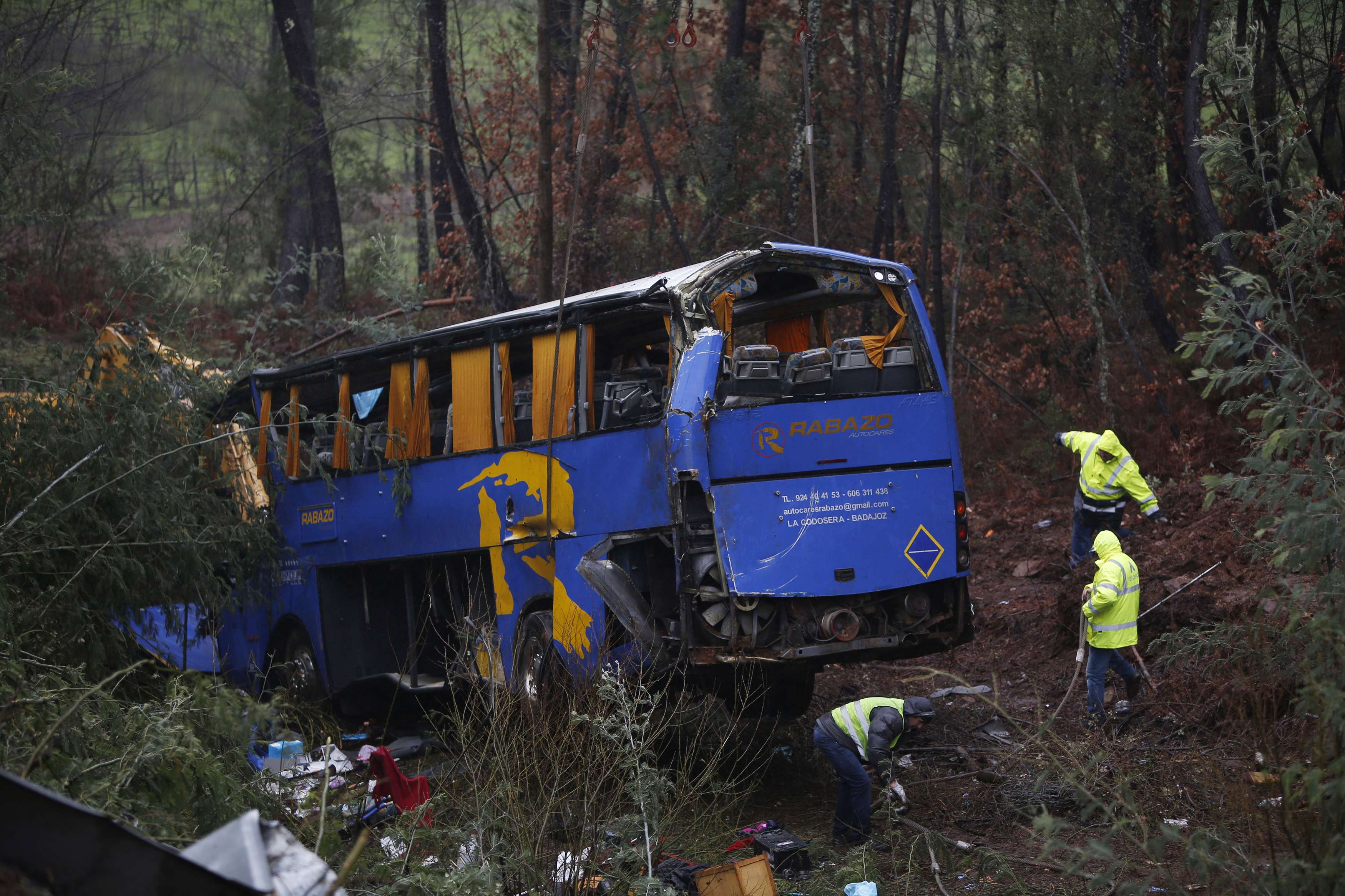 Πορτογαλία: 10 νεκροί – 33 τραυματίες από πτώση λεωφορείου σε χαράδρα