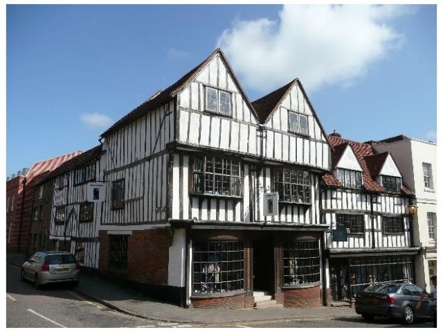 Αγγλία: Λουκέτο για το αρχαιότερο ραφείο ανδρικής ένδυσης στον κόσμο