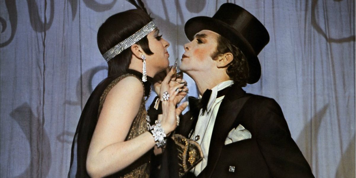 Το «Καμπαρέ» στη Νέα Υόρκη, το βραβείο της Άνταμς και άλλες ιστορίες