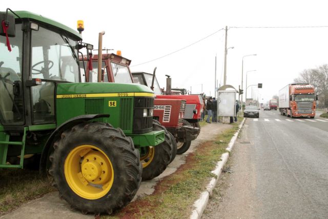 Farmers vow to support the blockades in Larissa and Imathia